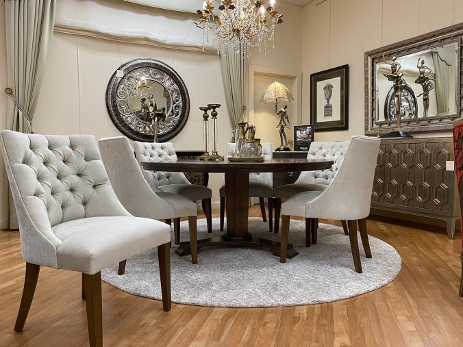 IMG_8070a axel dining.jpg