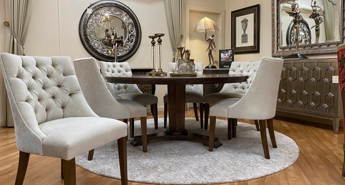 IMG_8070a axel dining.jpg